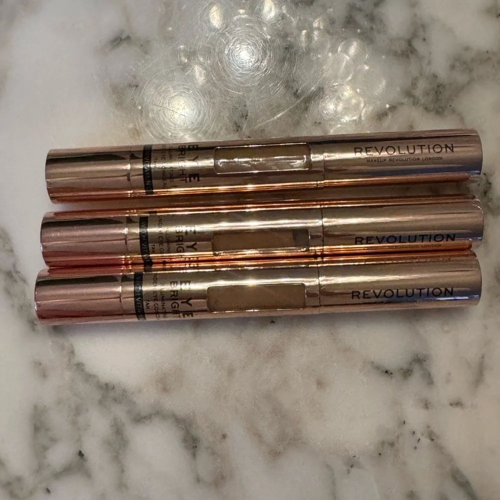 New! Bundle of 3 Revolution Eye Bright Illuminating Under Eye Concealer Tan 3ml